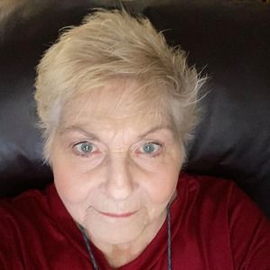 Meet your Posher, Loretta